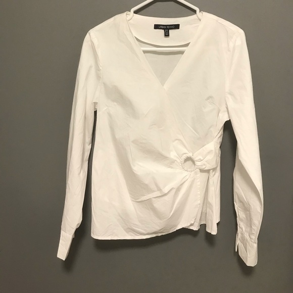 White designer vibe shirt - Picture 2 of 13